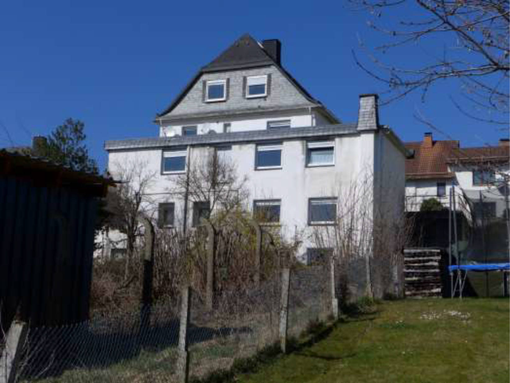 Einfamilienhaus, Garage in Hauptstraße 25, 35753 Greifenstein, Nenderoth