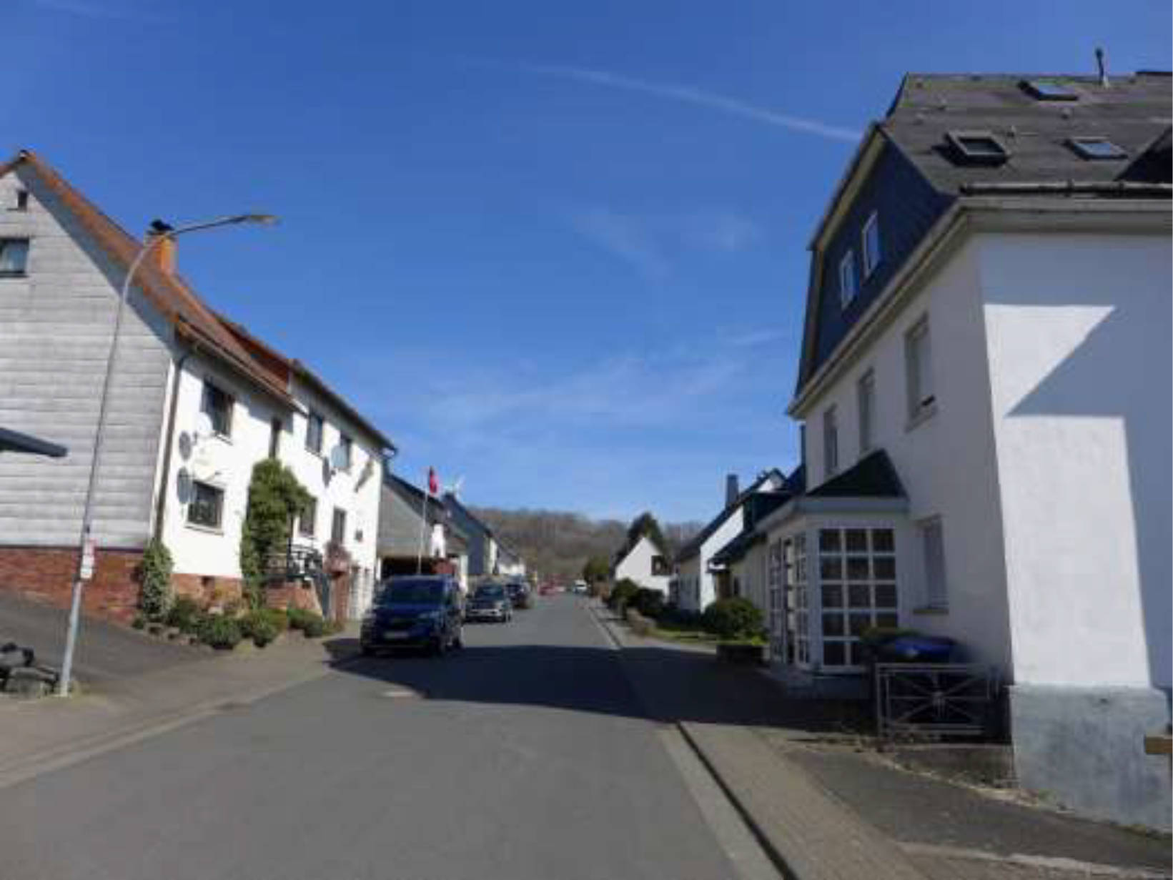 Einfamilienhaus, Garage in Hauptstraße 25, 35753 Greifenstein, Nenderoth - Bild 2