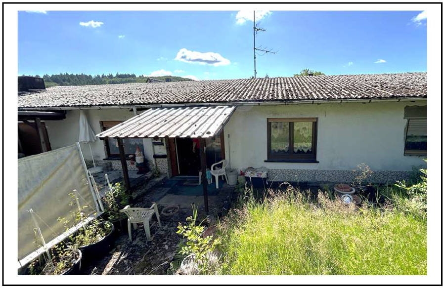 Einfamilienhaus, Garage in Ulmer Straße  9, 35753 Greifenstein, Allendorf