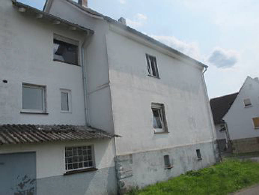 Einfamilienhaus in Neue Straße 18, 35279 Neustadt, Momberg - Bild 2