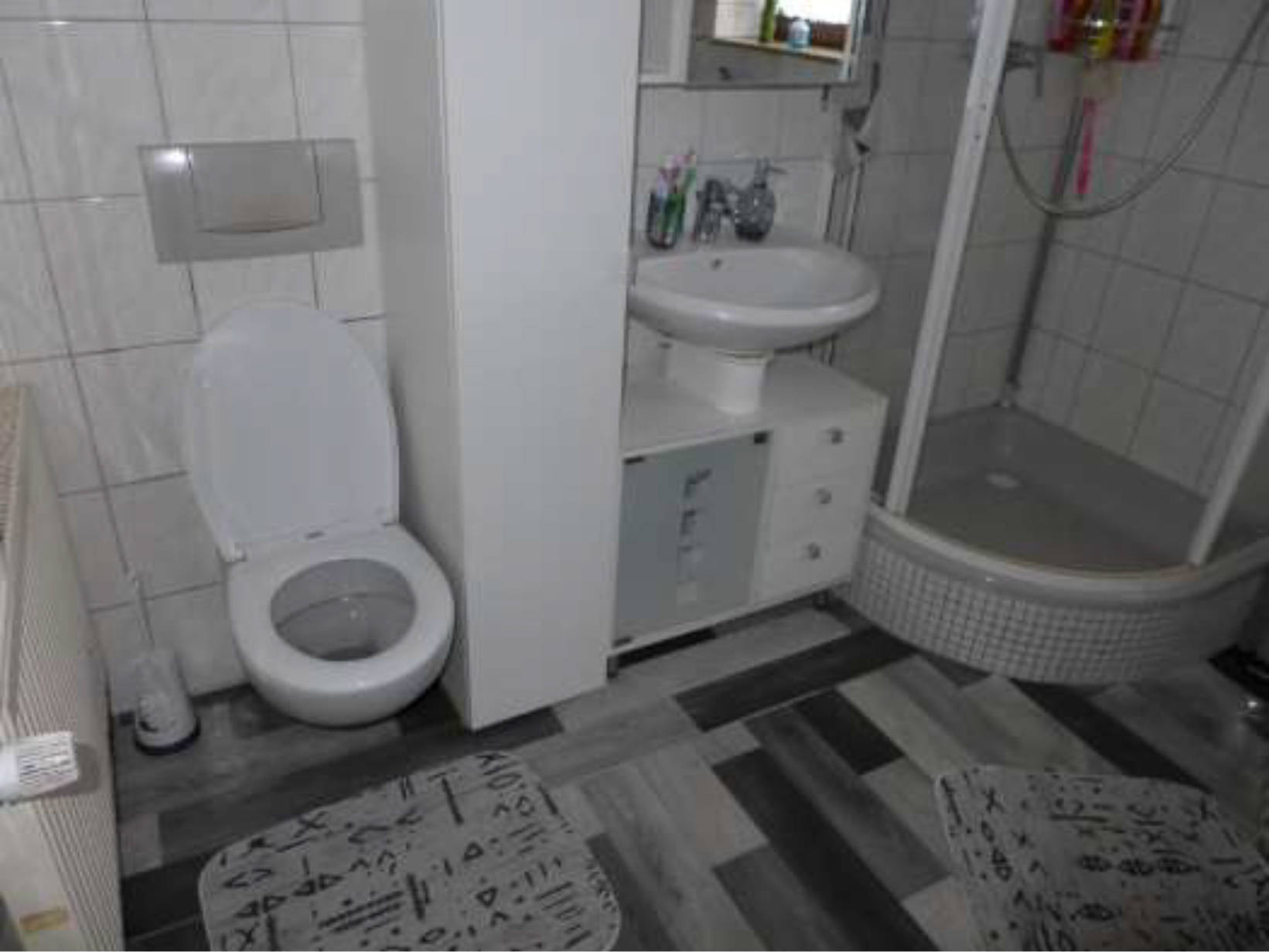 hessen 0043 K 0018/2024 Edith-Stein-Straße 13, 15, 63512 Hainburg, Klein-Krotzenburg 13