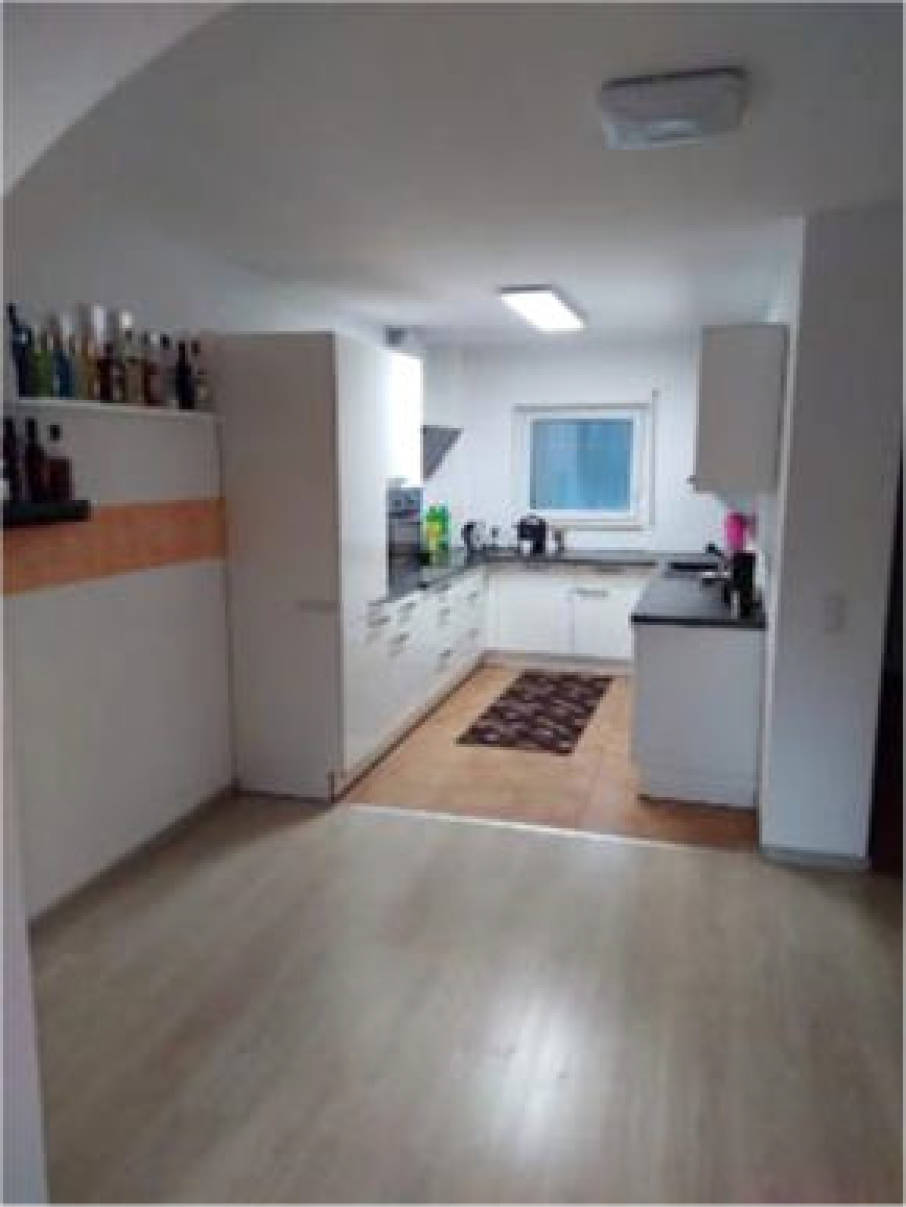 Eigentumswohnung (3 bis 4 Zimmer), Kfz-Stellplatz, 2 PKW-Stellplätze in Kapellenstraße  30, 65439 Flörsheim am Main - Bild 4