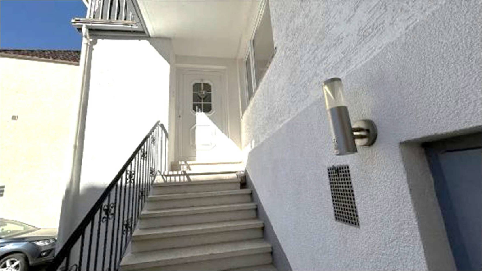 Zweifamilienhaus in Usinger Straße 33, 61250 Usingen, Eschbach - Bild 2