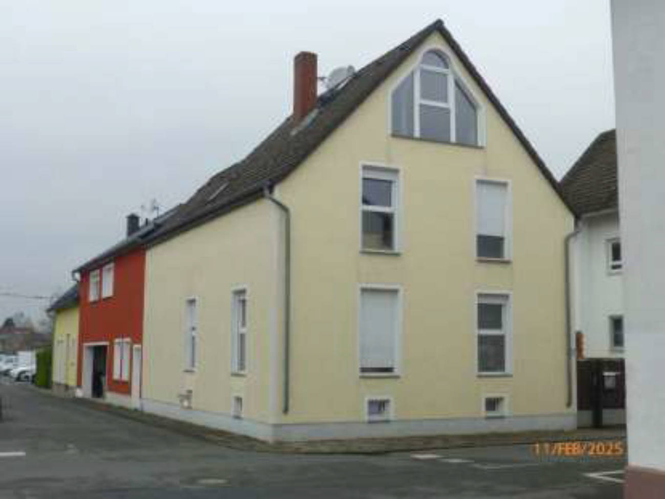 Zweifamilienhaus in Mittelstr. 43, 64331 Weiterstadt, Gräfenhausen