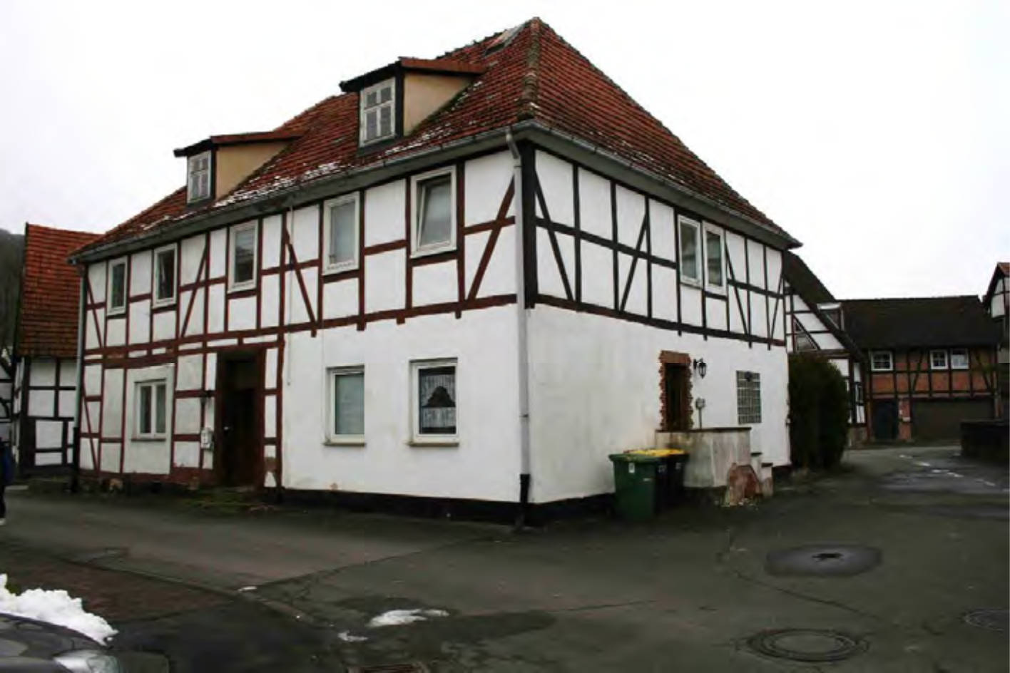 Zweifamilienhaus in Zur Schmiede 7, 34388 Trendelburg, Eberschütz - Bild 2