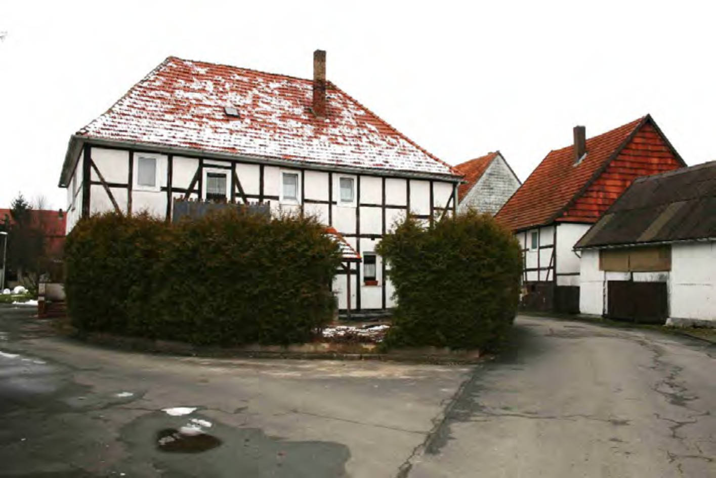 Zweifamilienhaus in Zur Schmiede 7, 34388 Trendelburg, Eberschütz