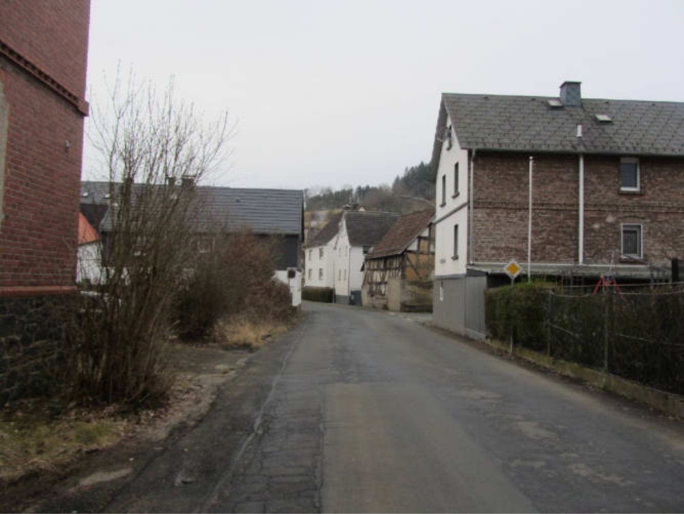 Einfamilienhaus in Wommelshäuser Straße 12, 35080 Bad Endbach, Wommelshausen