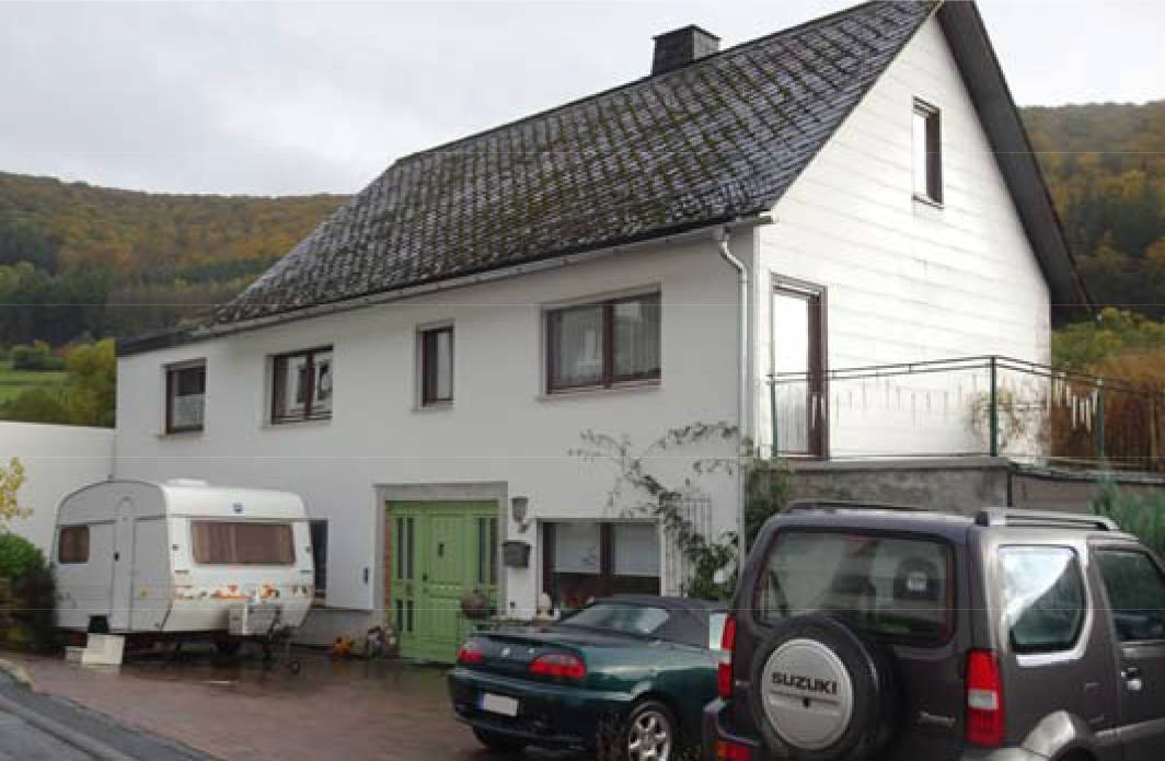 Zweifamilienhaus in Reckenbergstraße  27, 35216 Bied, Weifenbach