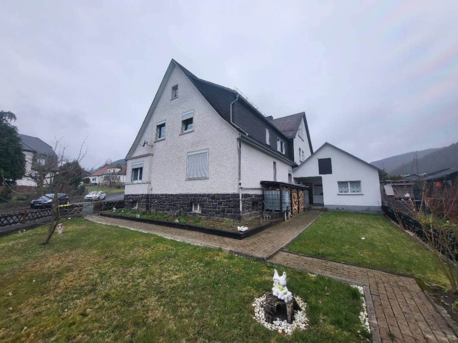 Zweifamilienhaus in Birkenweg  7, 35216 Bie, Wallau - Bild 3