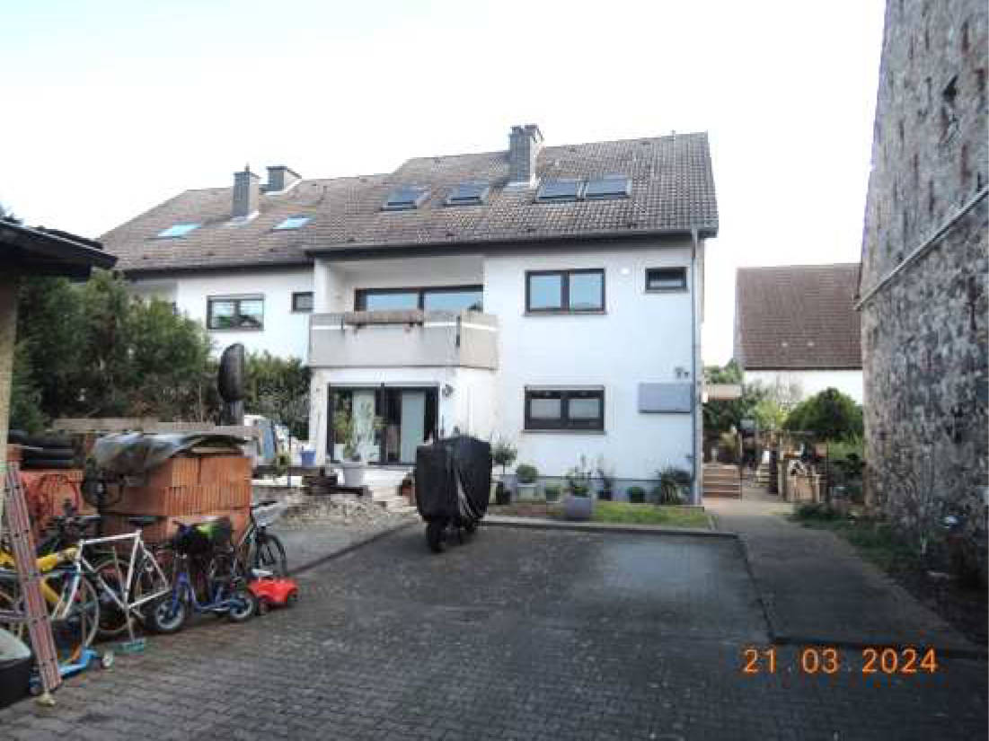 Zweifamilienhaus in Blauehutstraße 21a, 68519 Viernheim
