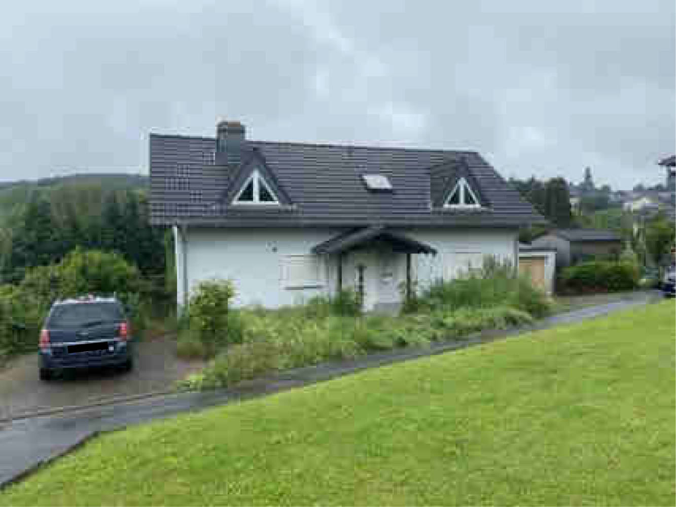 Einfamilienhaus und Einliegerwohnung in Im Wiesengrund 23, 65606 Villmar, Seelbach