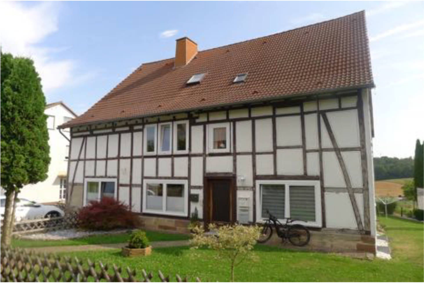 Zwei Eigentumswohnungen mit Garagenstellplatz 0640 K 0005-2024 Steinäckerstraße 9, 34466 Wolfhagen, Viesebeck