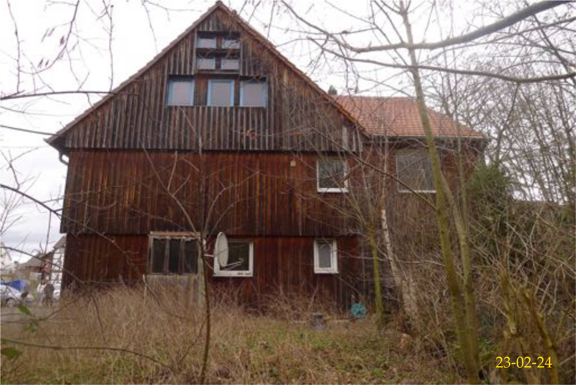 Hofanlage mit Wohnhaus in Kasseler Straße 37, 34277 Fuldabrück, Bergshausen