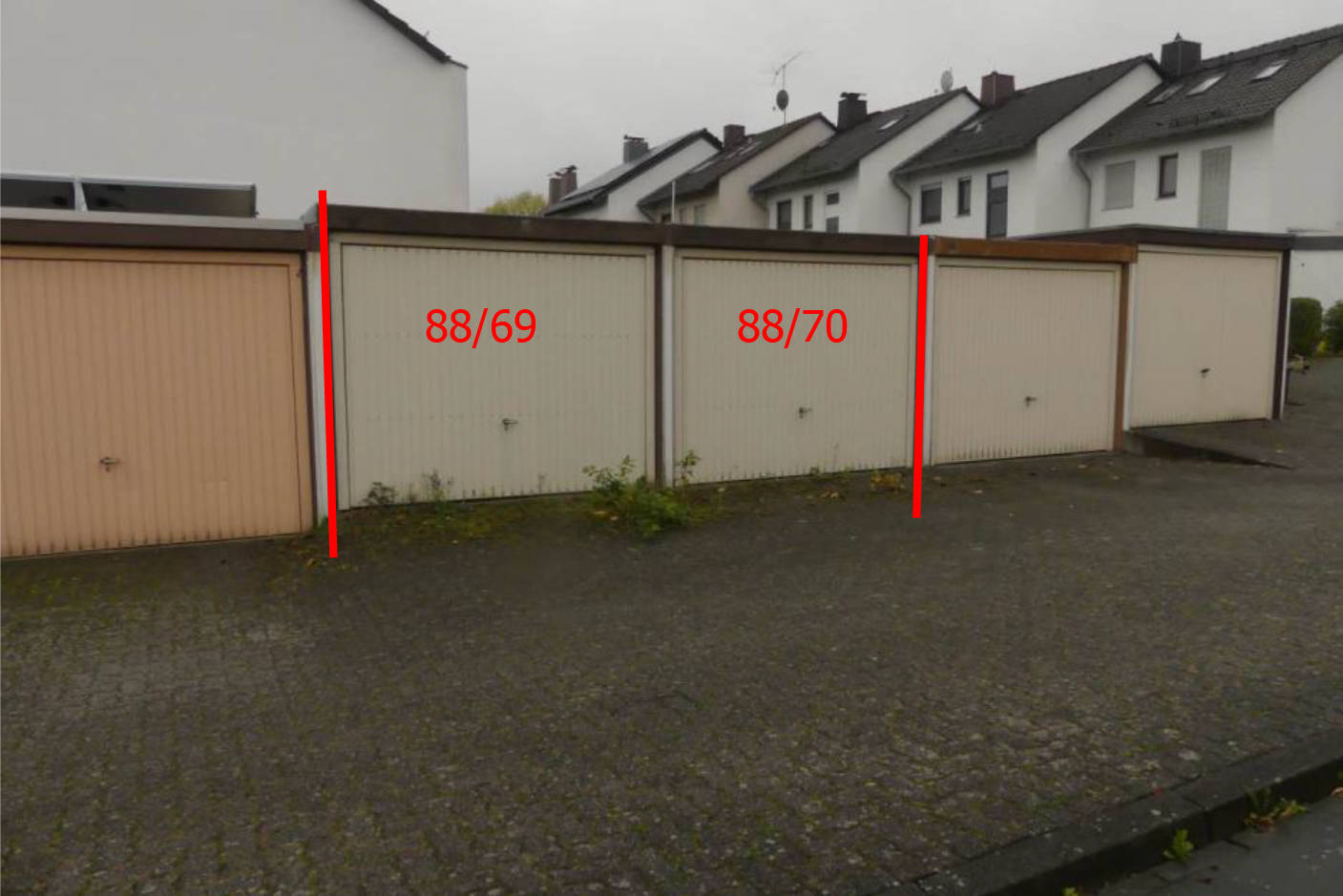 Reihenhaus, 2 Garagen 1/10 Miteigentumsanteile an Verkehrsfläche in Burgbergstraße 22, Habichtwaldstr. , 34225 Baunatal - Bild 3