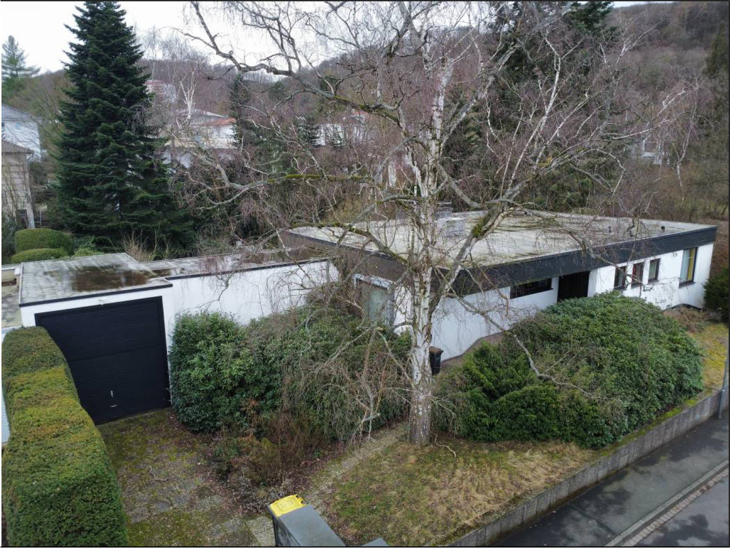 Einfamilienhaus mit Pkw-Garage in Westerwaldstraße 19, 34131 Kassel - Bild 2
