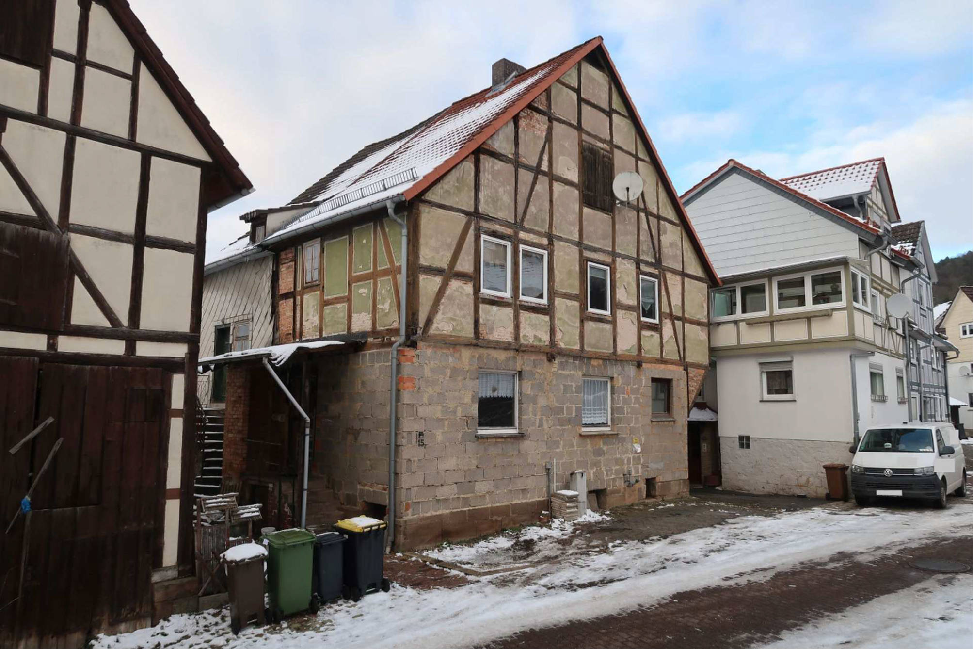 Doppelhaushälfte in Kirchplatz 15, 34298 Helsa, Wickenrode - Bild 2