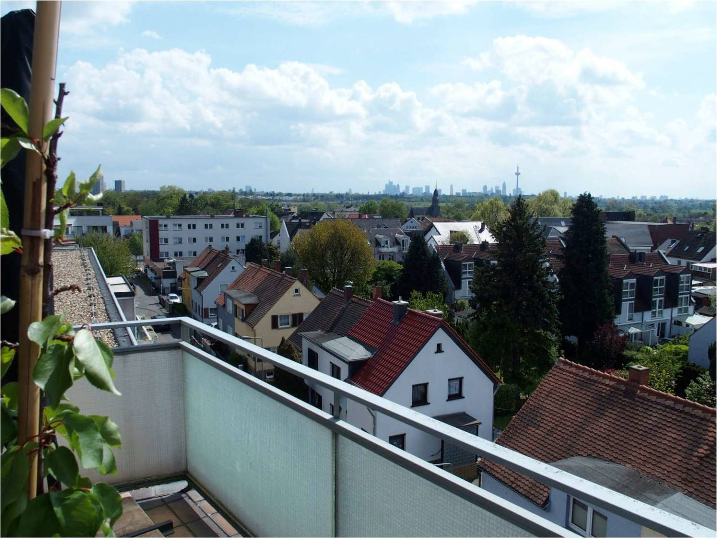 Eigentumswohnung (3 bis 4 Zimmer) in Homburger Landstraße 689, 691, 693-695, Homburger Hohl 6-18, 60437 Frankfurt am Main, Bonames - Bild 2