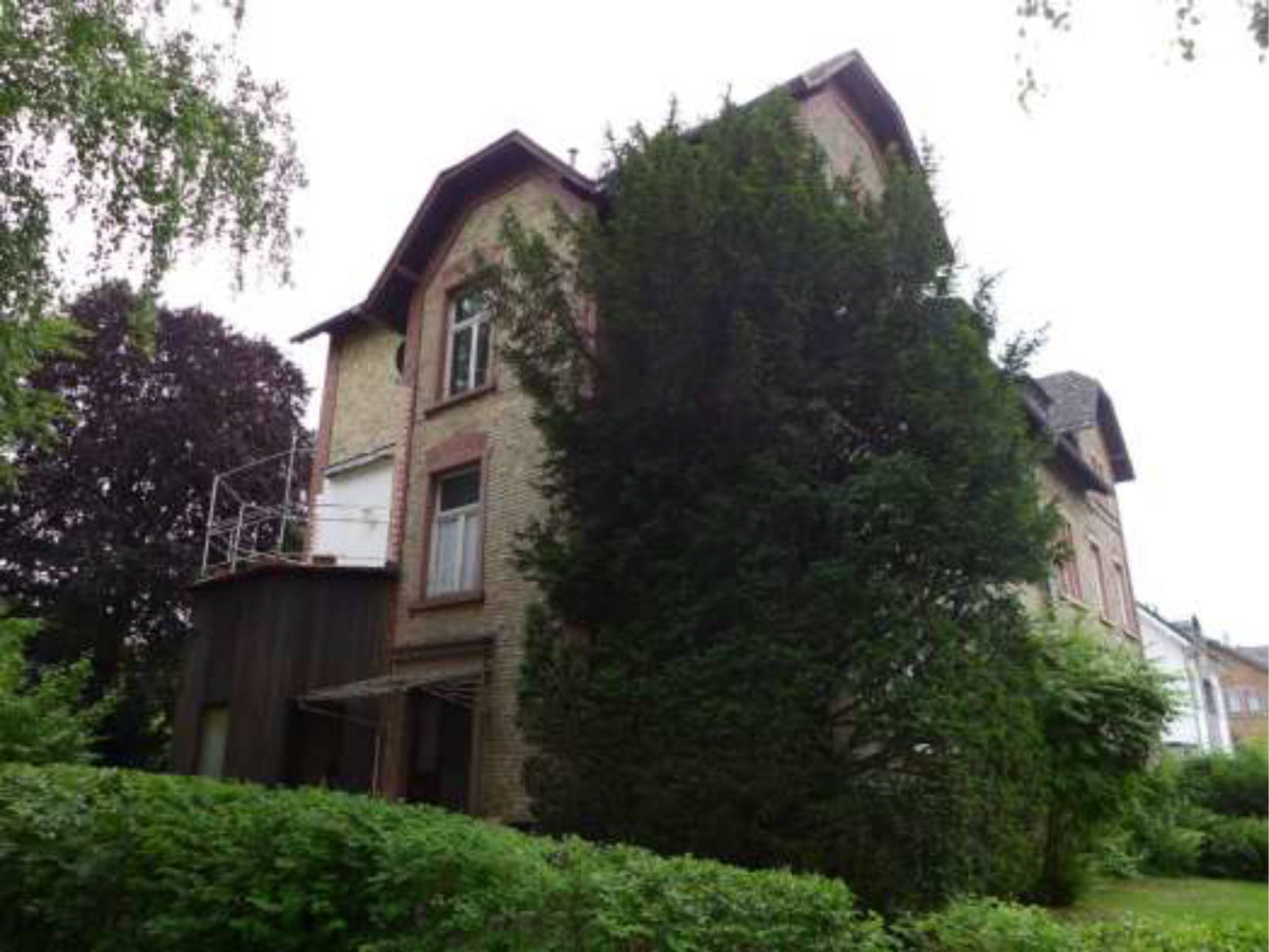 Zweifamilienhaus (Doppelhaushälfte) bestehend aus Wohnung Nr. 1 + 2 in Birsteiner Str. 27, 60386 Frankfurt am Main, Fechenheim