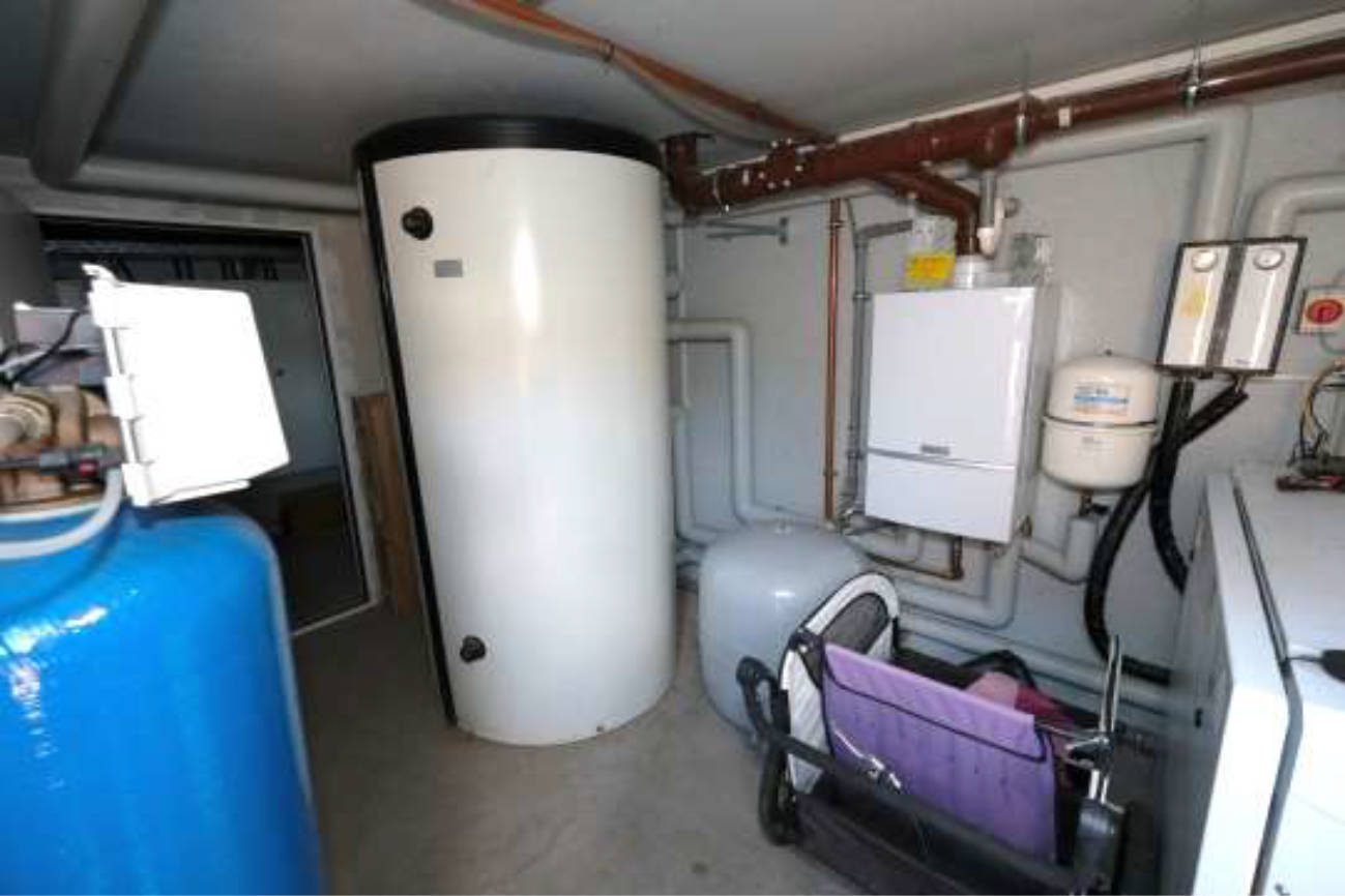 hessen 0845 K 0014/2024 Zum Linnegraben 17, 19, 17a, 17b, 17c, 17d, 19a, 19c, 19d, 65933 Frankfurt am Main, Griesheim 15