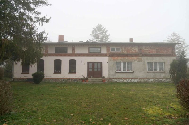 Mehrfamilienhaus in Lübzer Chaussee 2/2a, 19386 Gehlsbach OT Karbow
