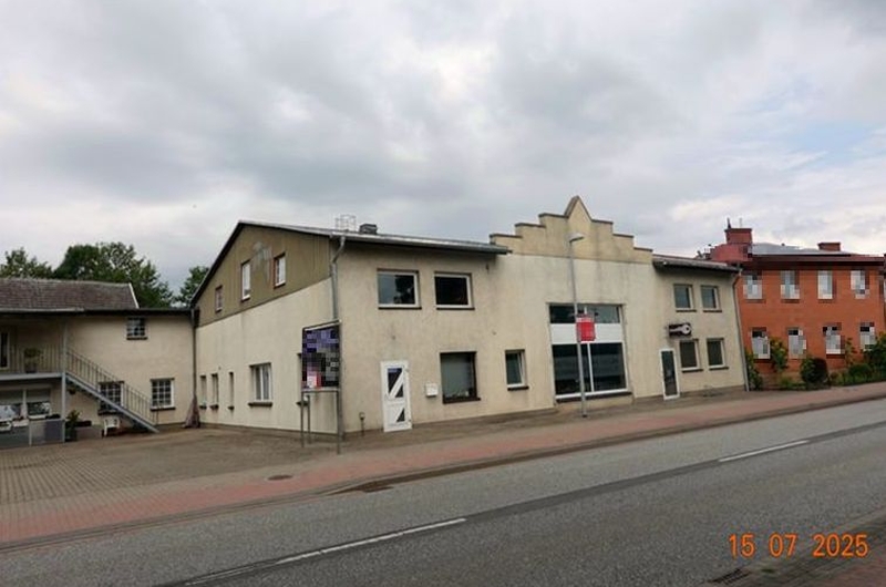 Wohnen/Gewerbe in Anklamer Straße 5, 17098 Friedland - Bild 3