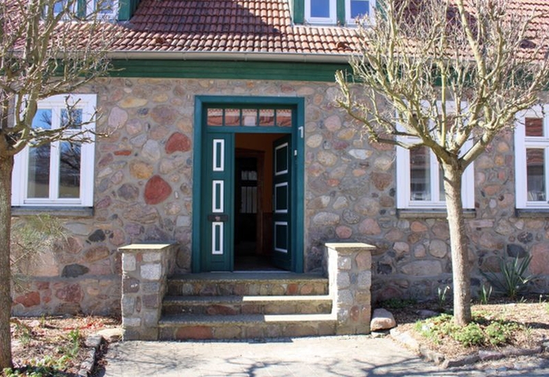 Einfamilienhaus in Strelitzer Straße 1, 17258 Feldberger Seenlandschaft - Bild 2