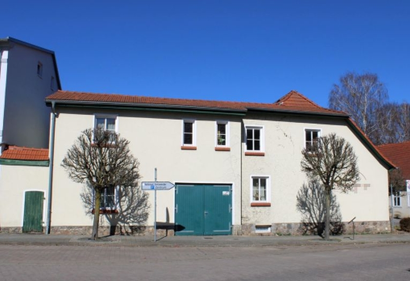 Einfamilienhaus in Strelitzer Straße 1, 17258 Feldberger Seenlandschaft