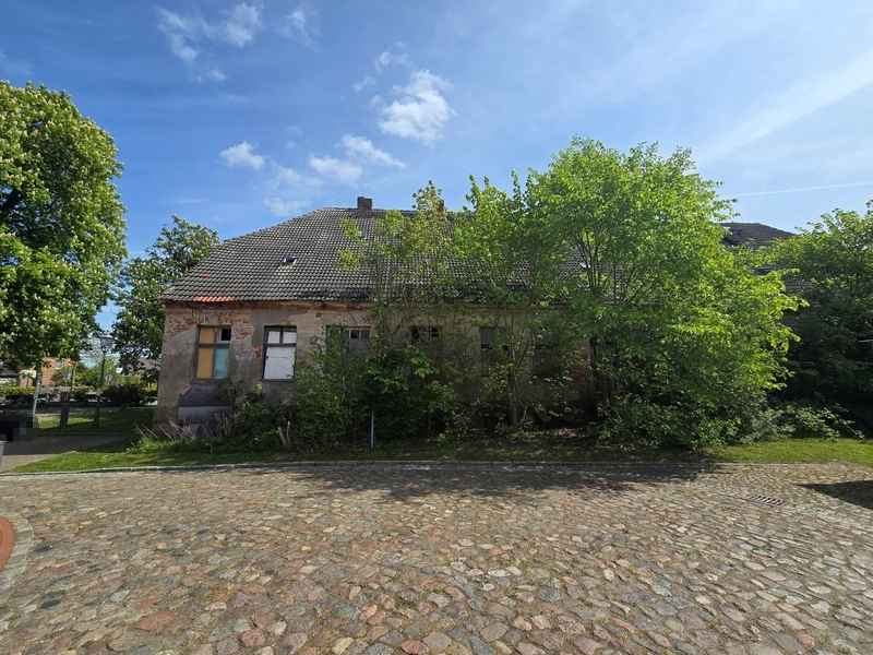 Wohnen/Gewerbe in Hofstraße 1, 17039 Woggersin - Bild 2