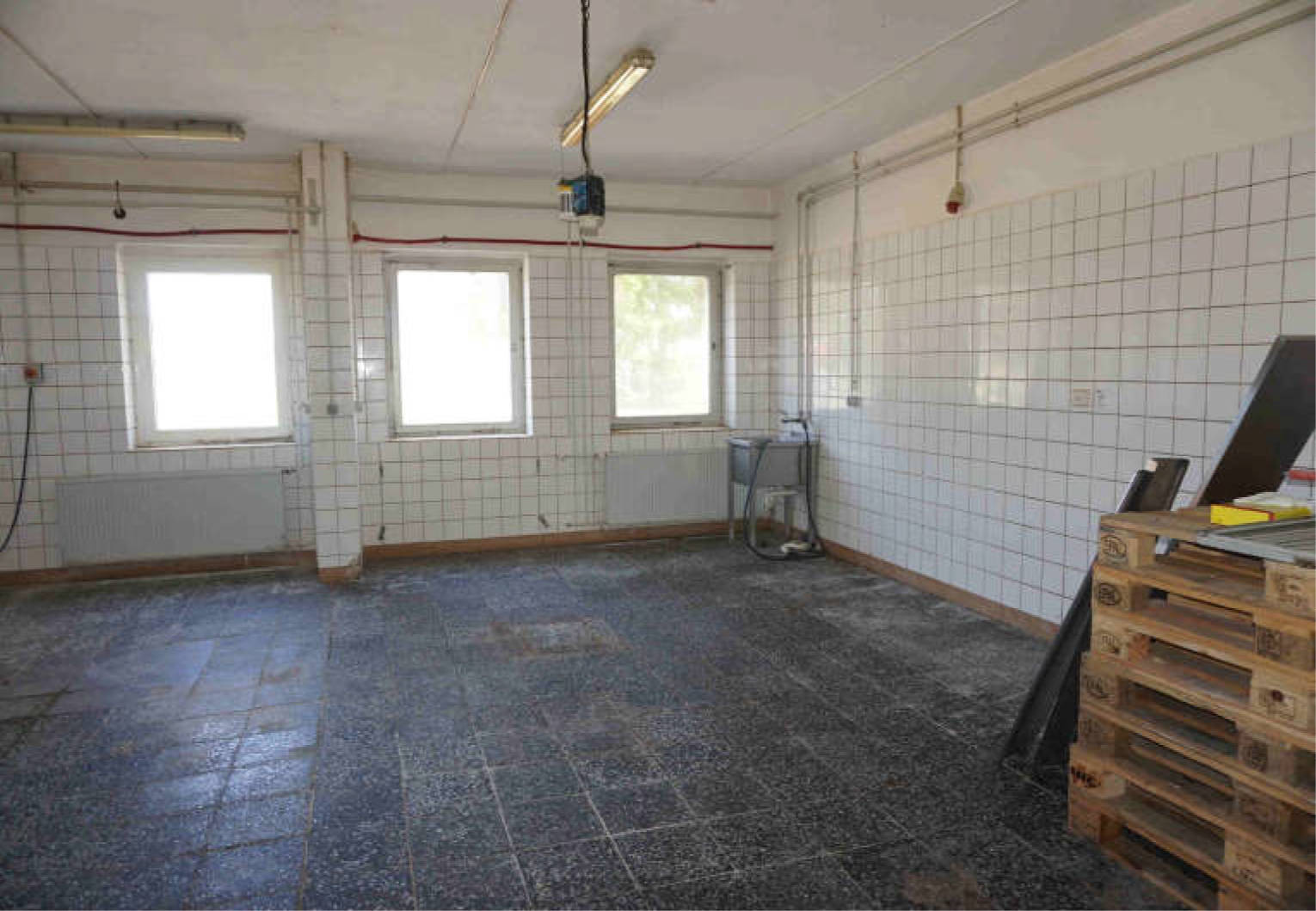 mecklenburg-vorpommern 703 K 80/22 Bahnhofstraße 2, 18317 Saal 25