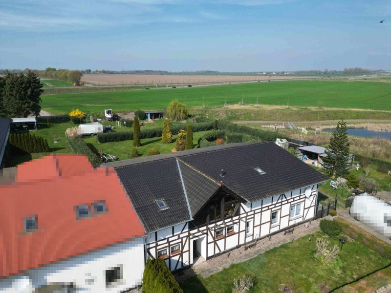 Mehrfamilienhaus in Scharpitz 13, 18573 Altefähr - Bild 2