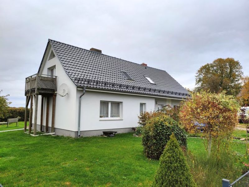 Mehrfamilienhaus in Wege 12, 18465 Tribsees OT Rekentin