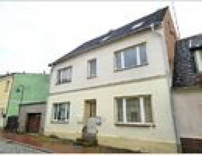 Mehrfamilienhaus in Warnowstraße 28, 18258 Schwaan