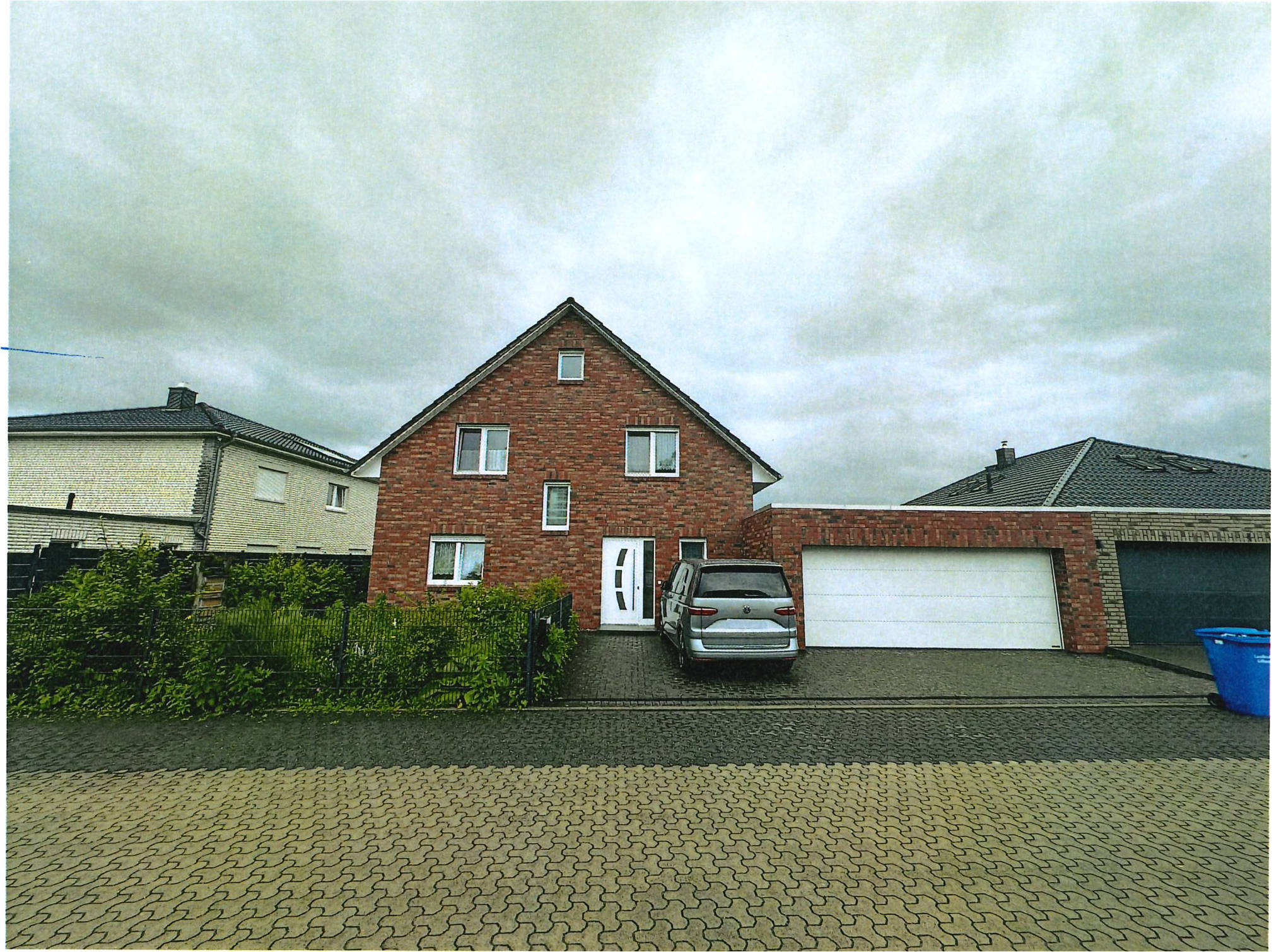 Einfamilienhaus, mit anhängiger Doppelgarage in An der Kapelle 8, 38524 Sassenburg, Westerbeck