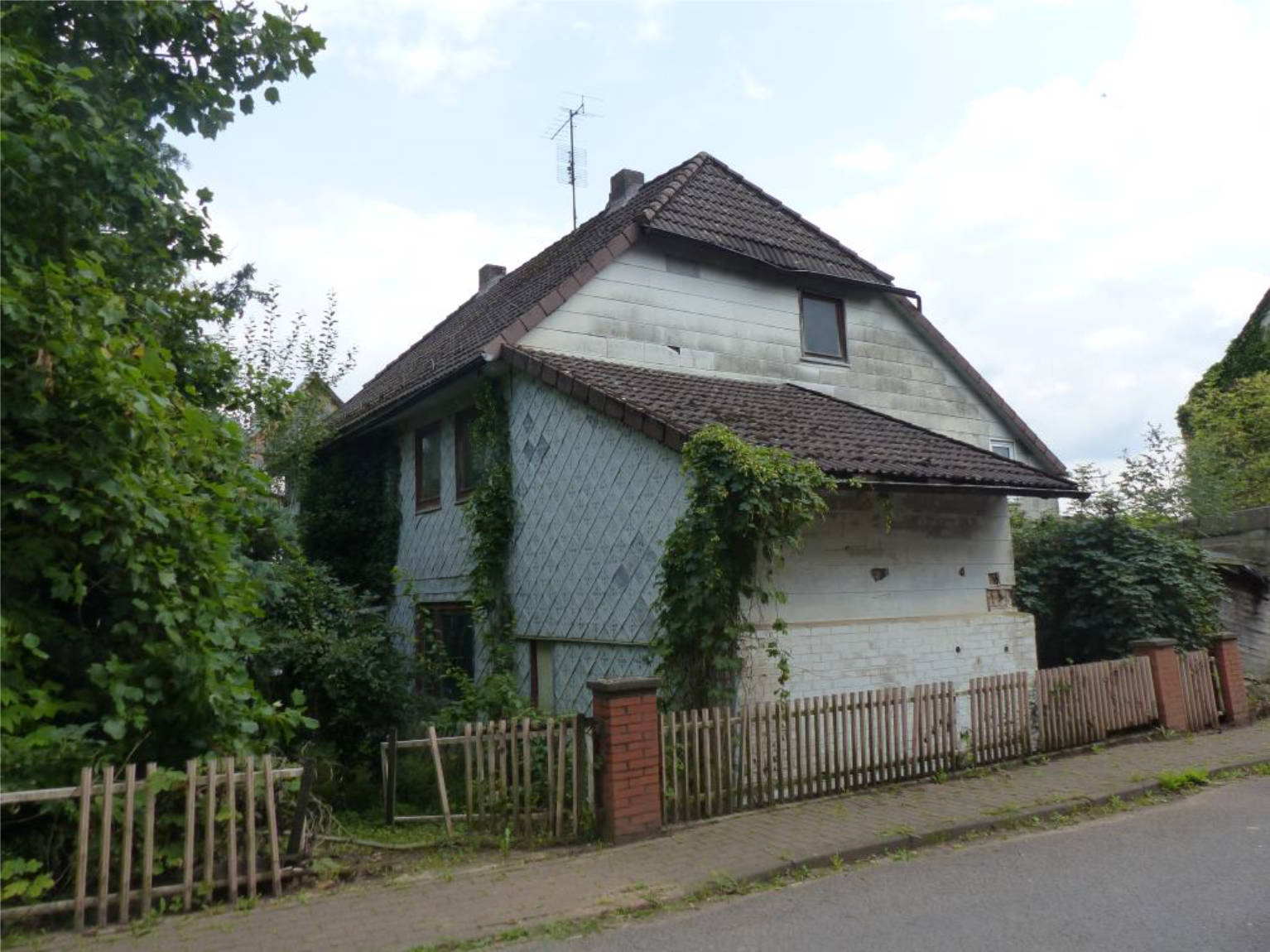 Einfamilienhaus in Meintestraße 19, 37627 Lenne