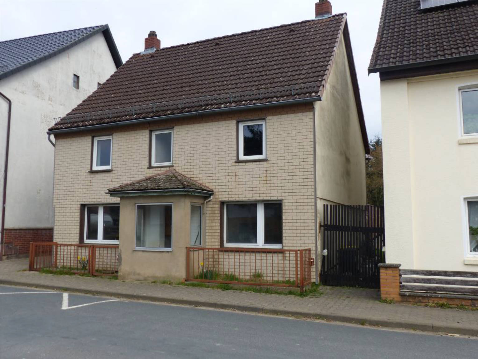 Einfamilienhaus in Hauptstraße 22, 37633 Dielmissen
