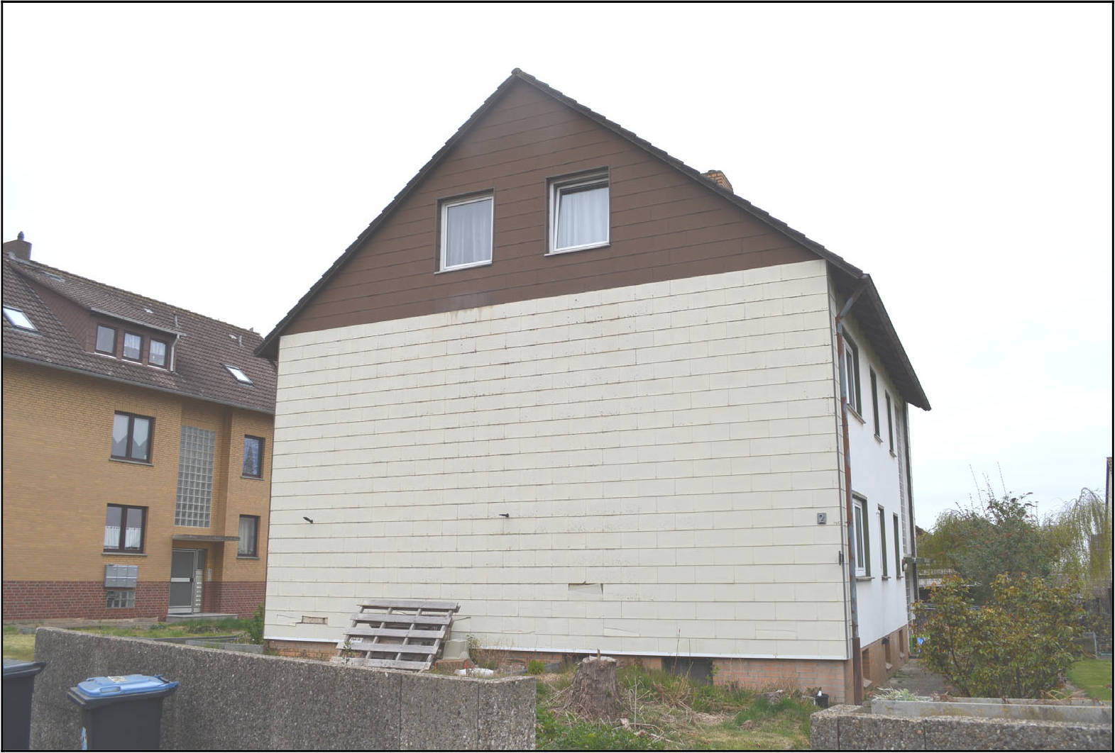 Zweifamilienhaus in Bergstr. 2, 31542 Bad Nenndorf, Waltringhausen