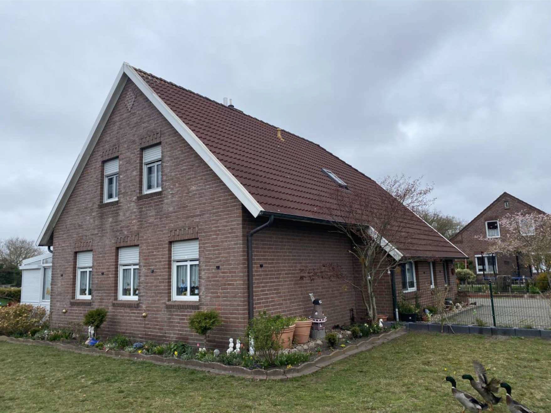 land- und forstwirtschaftlich genutztes Grundstück, Resthof mit Altenteilerhaus sowie landwirtschaftlich genutzte Fläche in Dornuner Str. 27,29, 26607 Aurich, Tannenhausen - Bild 2