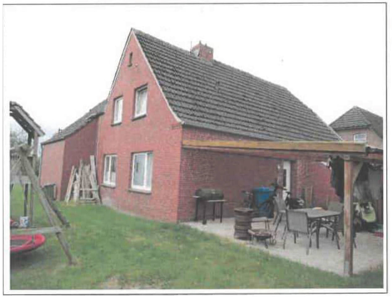 Einfamilienhaus in Ostvictorburer Str. 148, 26624 Südbrookmerland, Victorbur