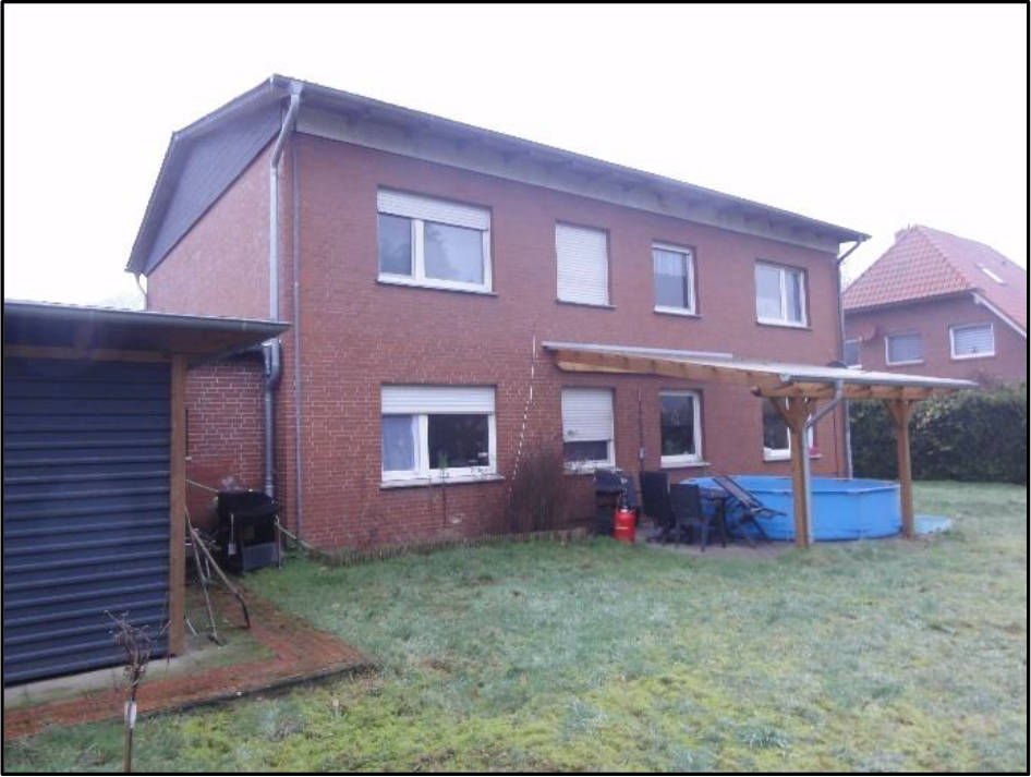 Zweifamilienhaus in Lärchenstraße 8, 49685 Emstek, Halen