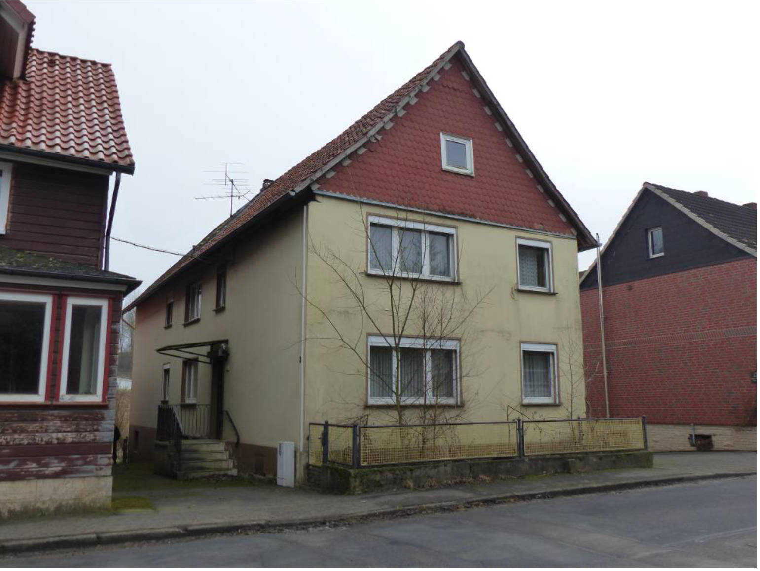 Einfamilienhaus in Böwern, 37574 Einbeck, Stroit