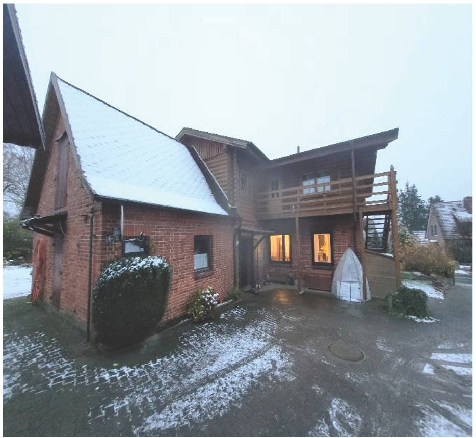 Zweifamilienhaus, Zweifamilienwohnhaus mit Garagen in Lütt Hamborg 12, 21371 Tosterglope - Bild 2