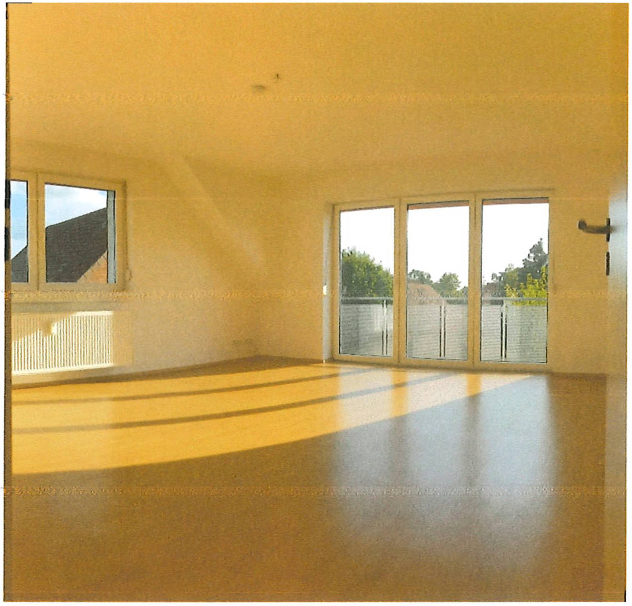 Mehrfamilienhaus, Garage in Frank-Kirchhof-Straße 14, 31180 Giesen, Ahrbergen - Bild 3