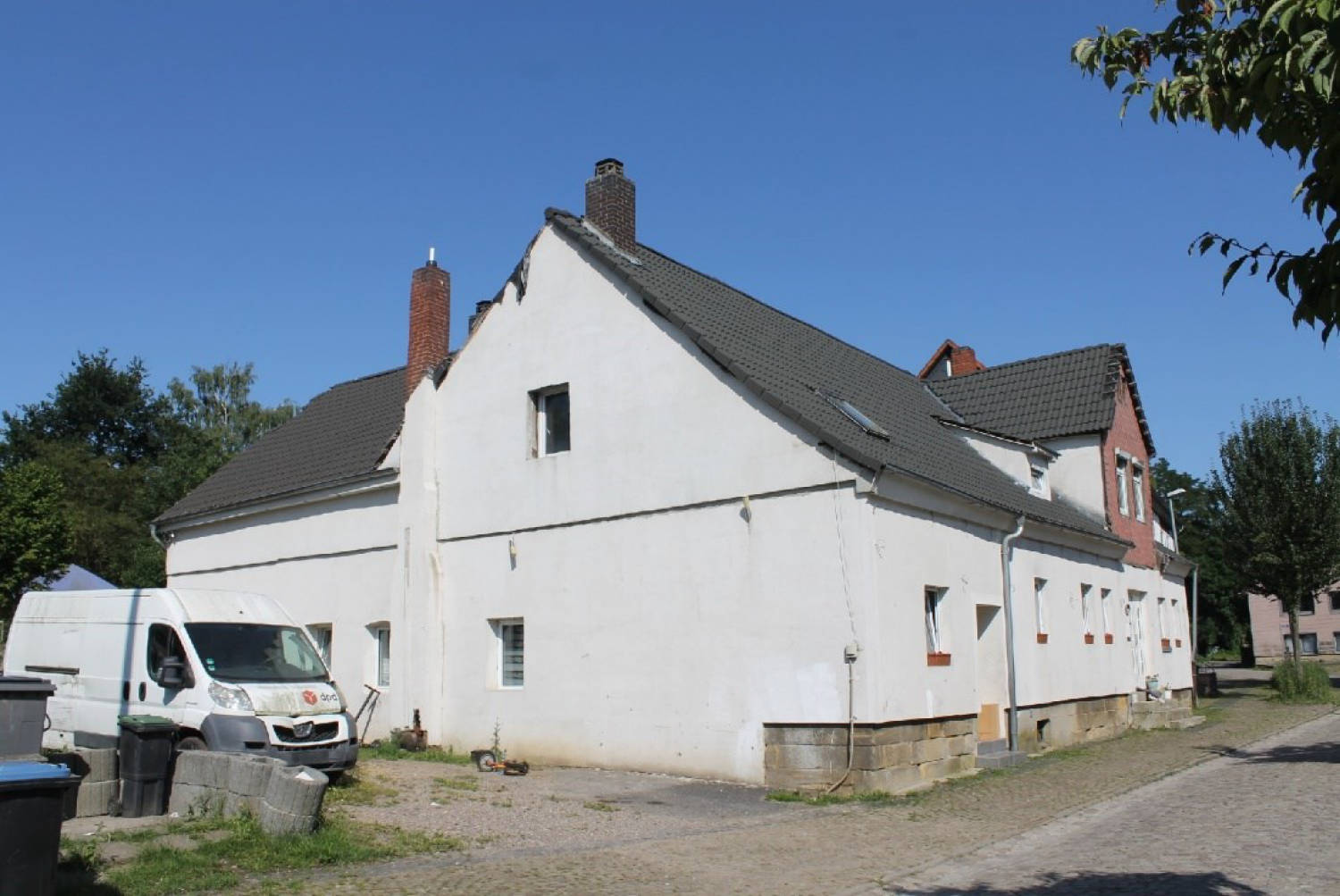 Mehrfamilienhaus in Dorfstraße 14 und 14A, 31848 Bad Münder am Deister, Hachmühlen - Bild 2