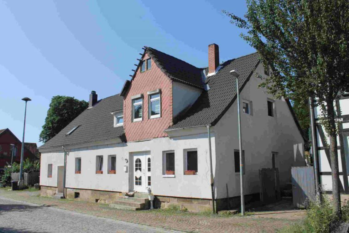 Zweifamilienhaus in Dorfstr. 14, 14A, 31848 Bad Münder am Deister, Hachmühlen