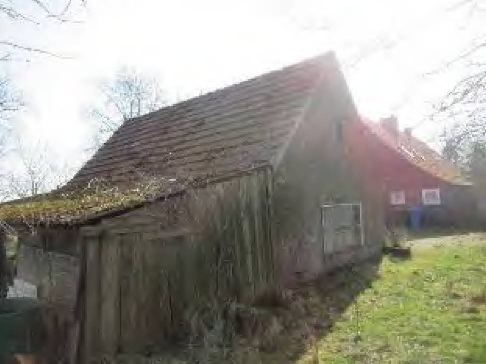 Siedlungshaus mit 3 Wohnungen und Nebengebäude in Insenhausener Straße 2, 26427 Stedesdorf, Osteraccum - Bild 2