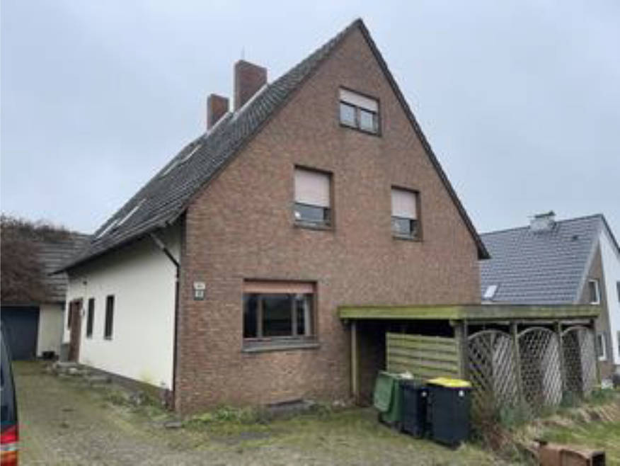 Zweifamilienhaus in Am Hang 3, 49326 Melle