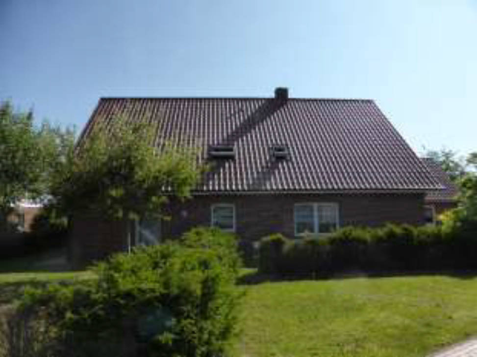 Einfamilienhaus in Dr.-Herz-Straße  11, 26802 Moormerland, Neermoor