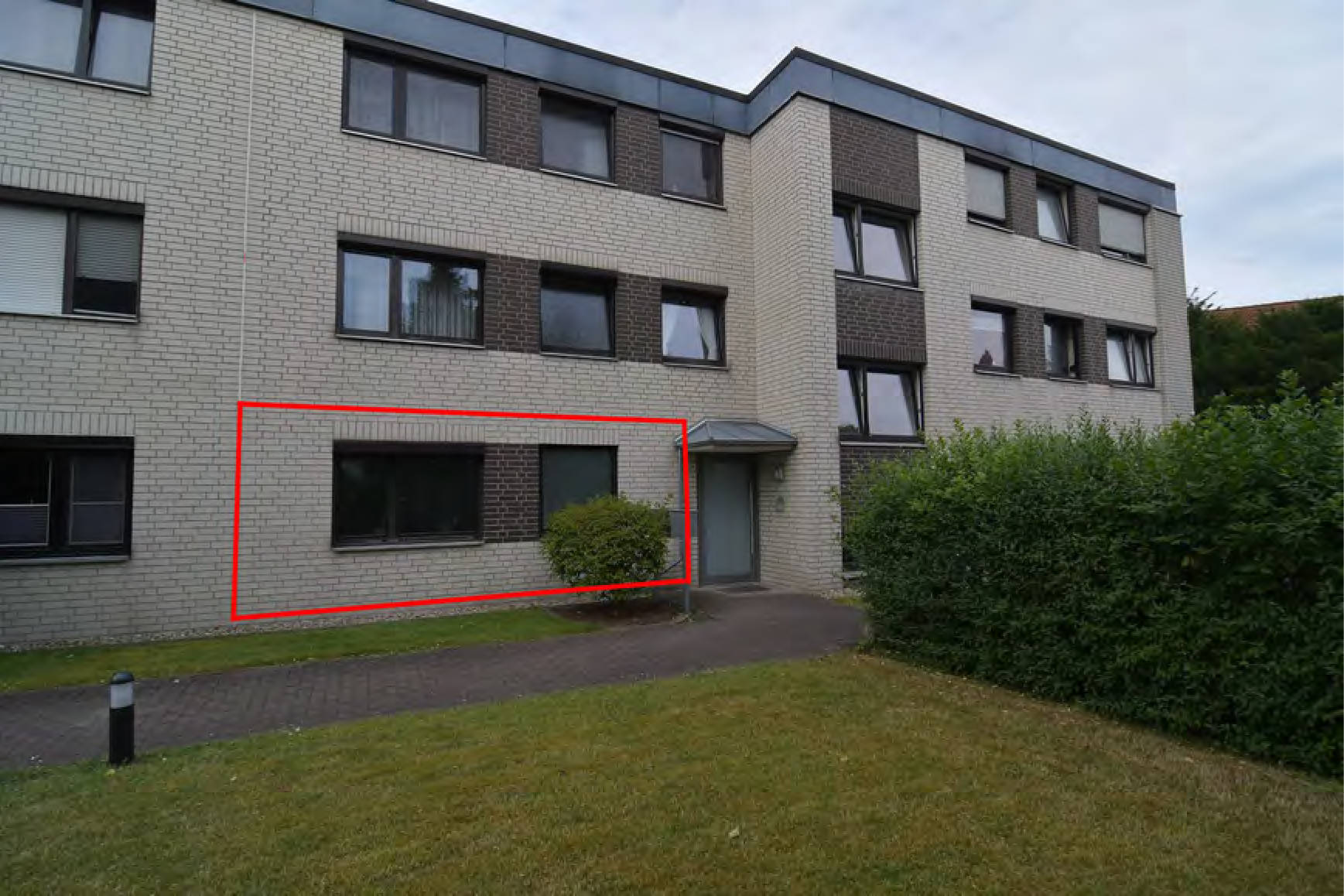 Garage in Alexander-Aue-Weg, 30453 Hannover