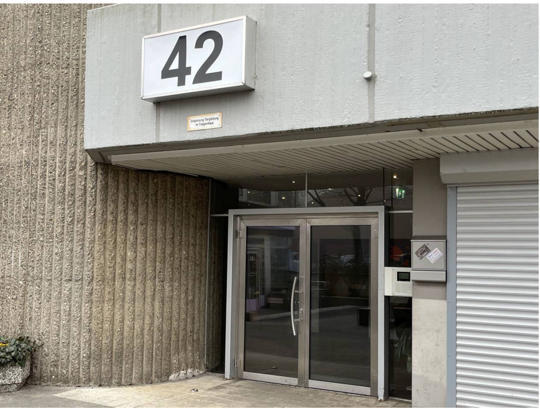 Eigentumswohnung (3 bis 4 Zimmer), Kfz-Stellplatz (Tiefgarage) in Wegsfeld  42, 30455 Hannover, Davenstedt - Bild 2