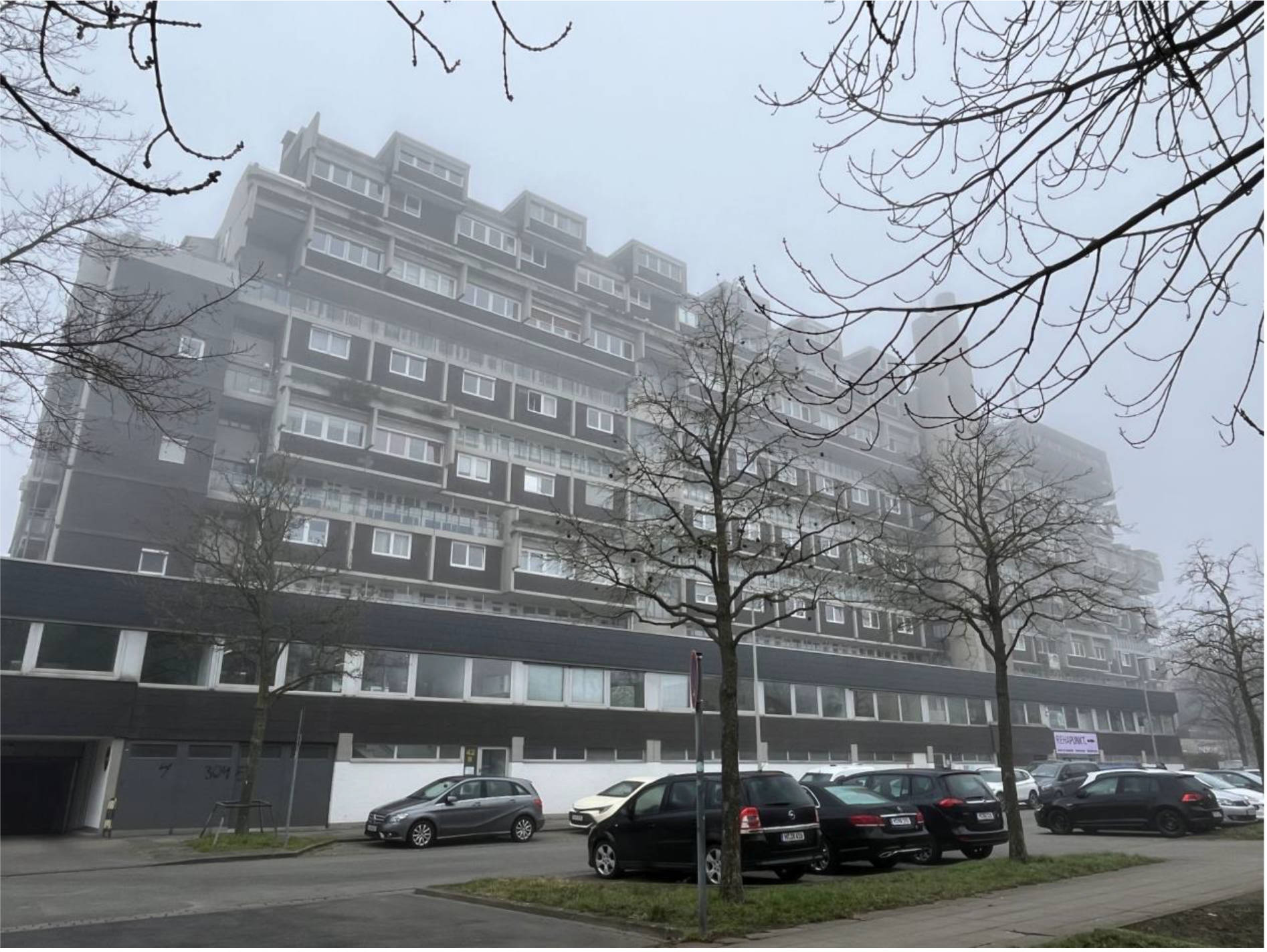 Eigentumswohnung (3 bis 4 Zimmer), Kfz-Stellplatz (Tiefgarage) in Wegsfeld  42, 30455 Hannover, Davenstedt
